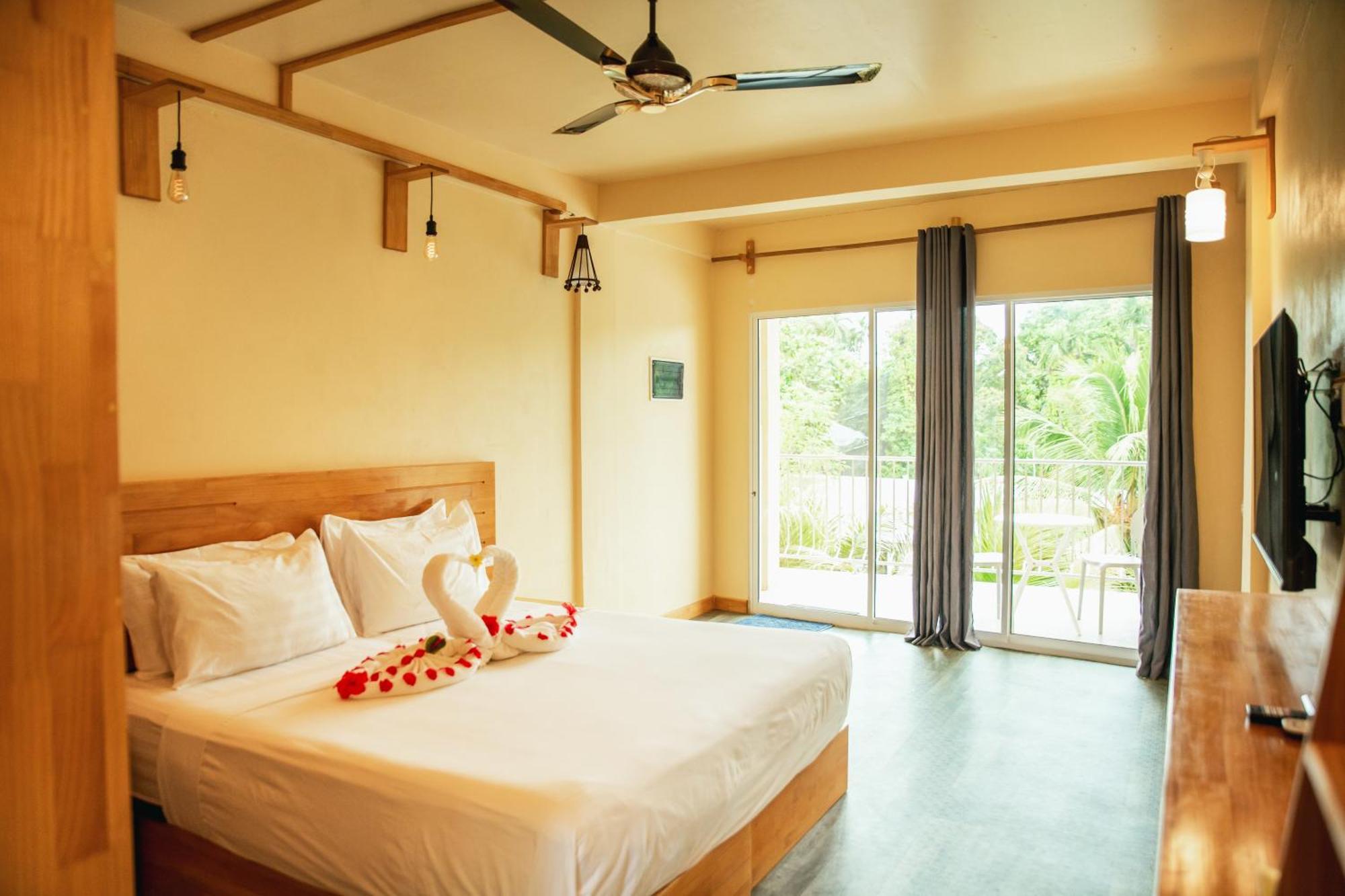 Relax Lodge Thoddoo Buitenkant foto